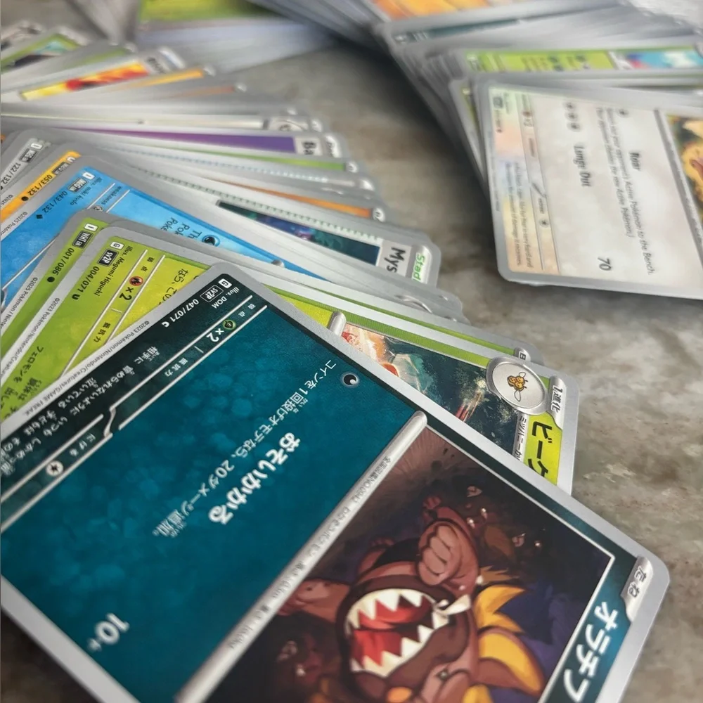 Pokémon Trading Card Lot - 240+ Assorted commons/uncommons